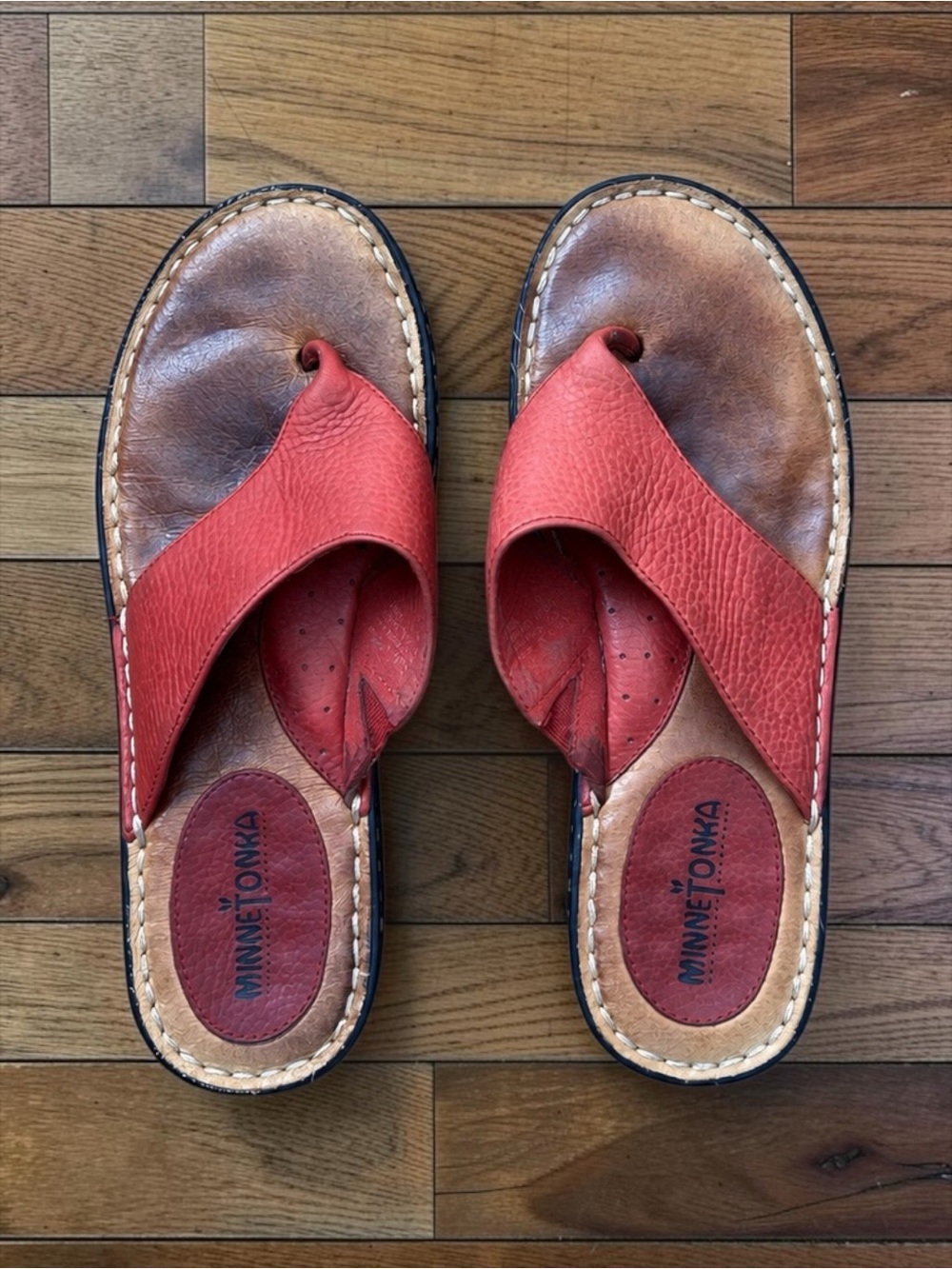 Minnetonka Women’s Red Leather Slingback Thong Sandals Size 8